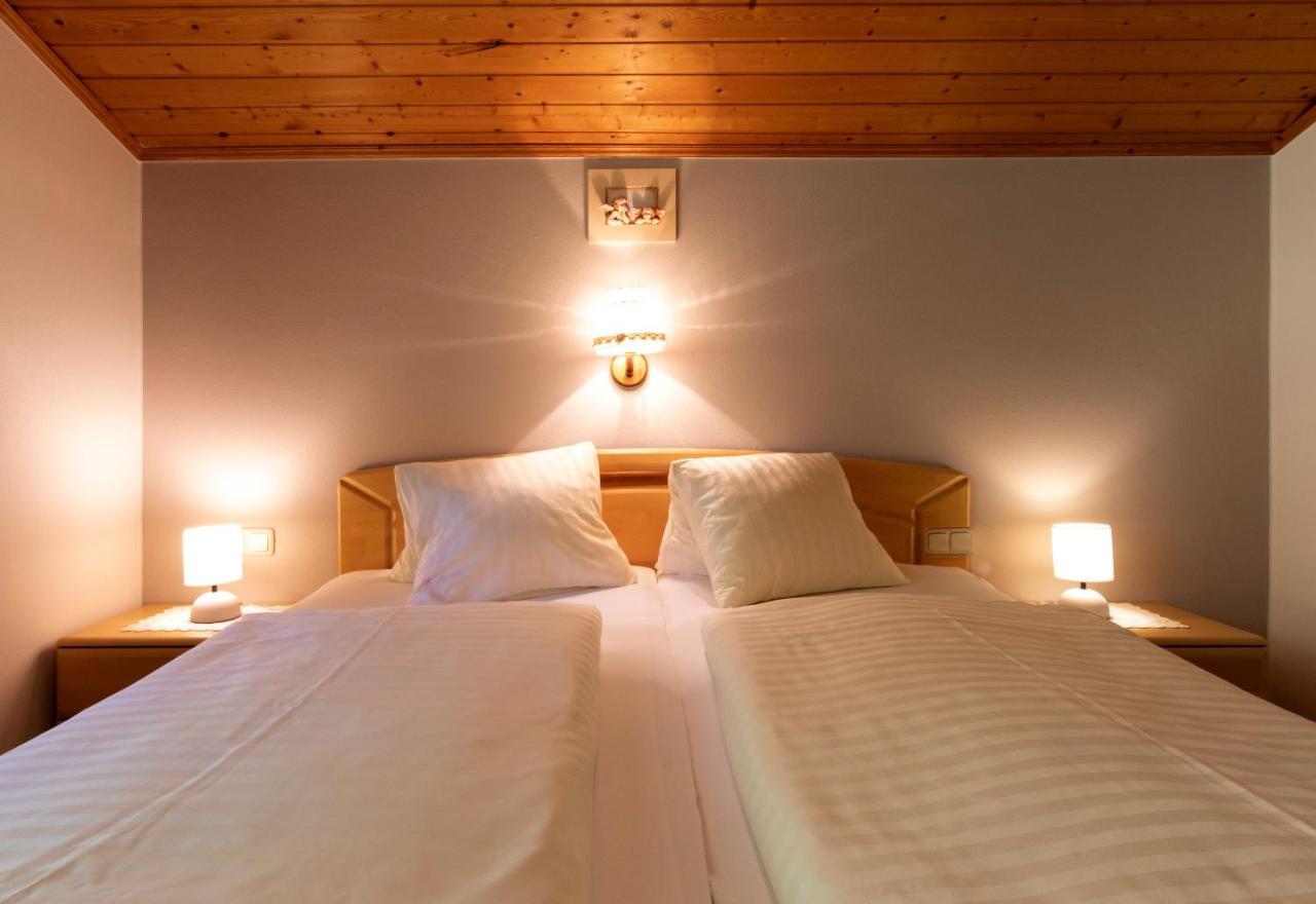 Bauernhof Klausbauer Apartment กรอสซาร์ล ภายนอก รูปภาพ